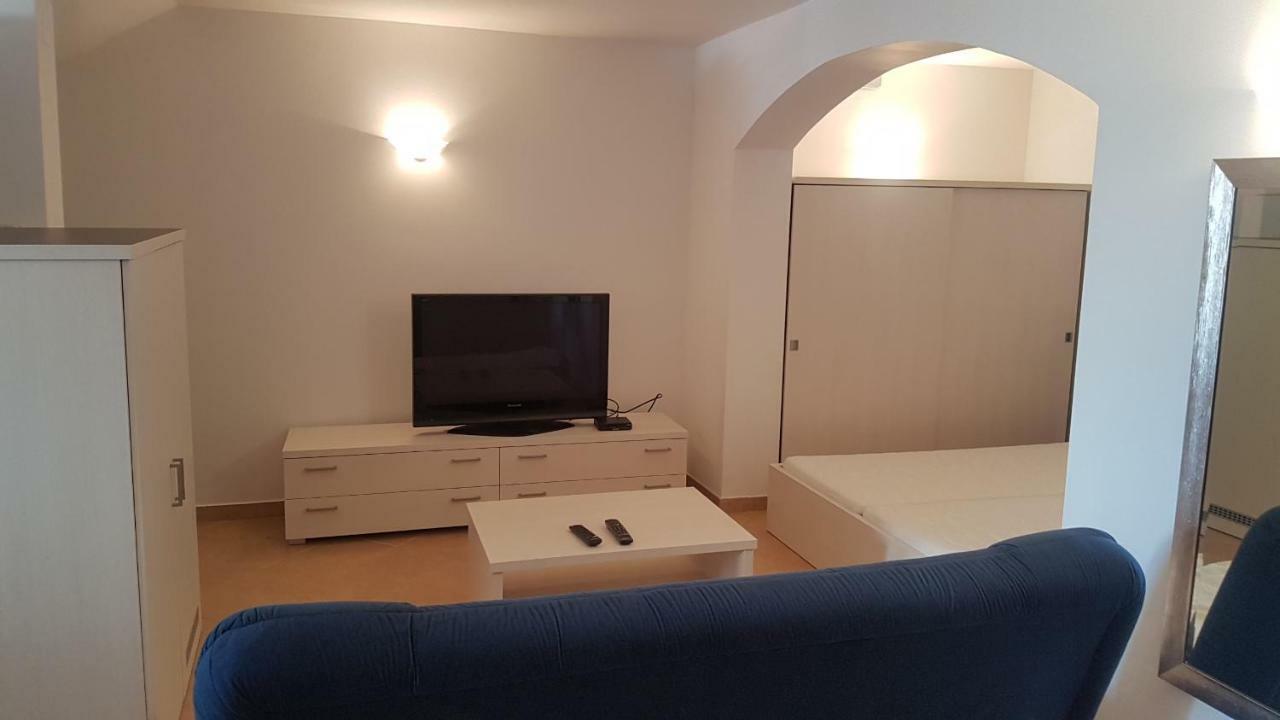 Apartment Katarina Crveni Vrh Exteriör bild